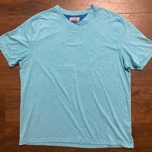 Ocean + Coast men’s XL v-neck stretch t-shirt